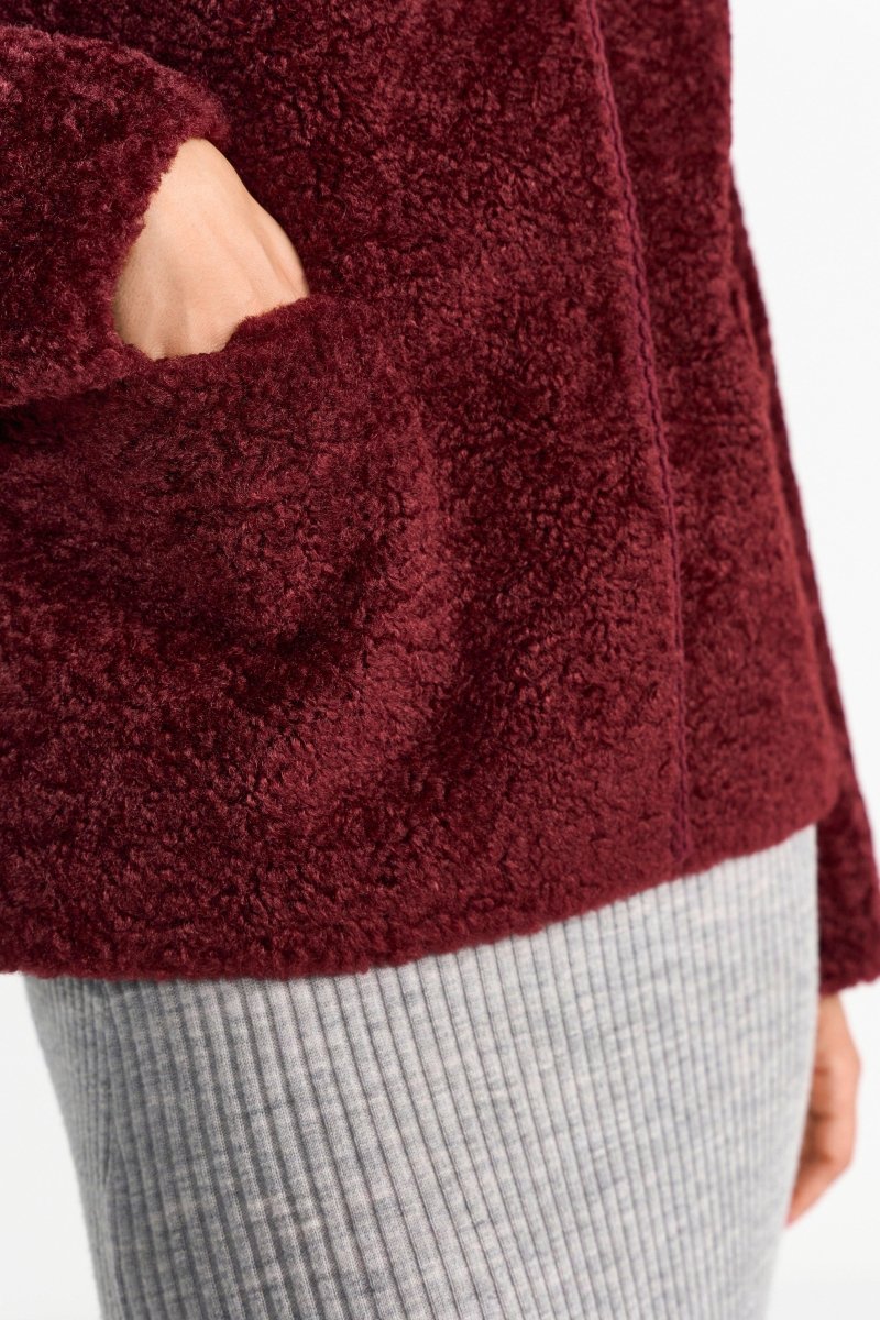 Elegante Kurzjacke in Bordeaux-Rich & Royal