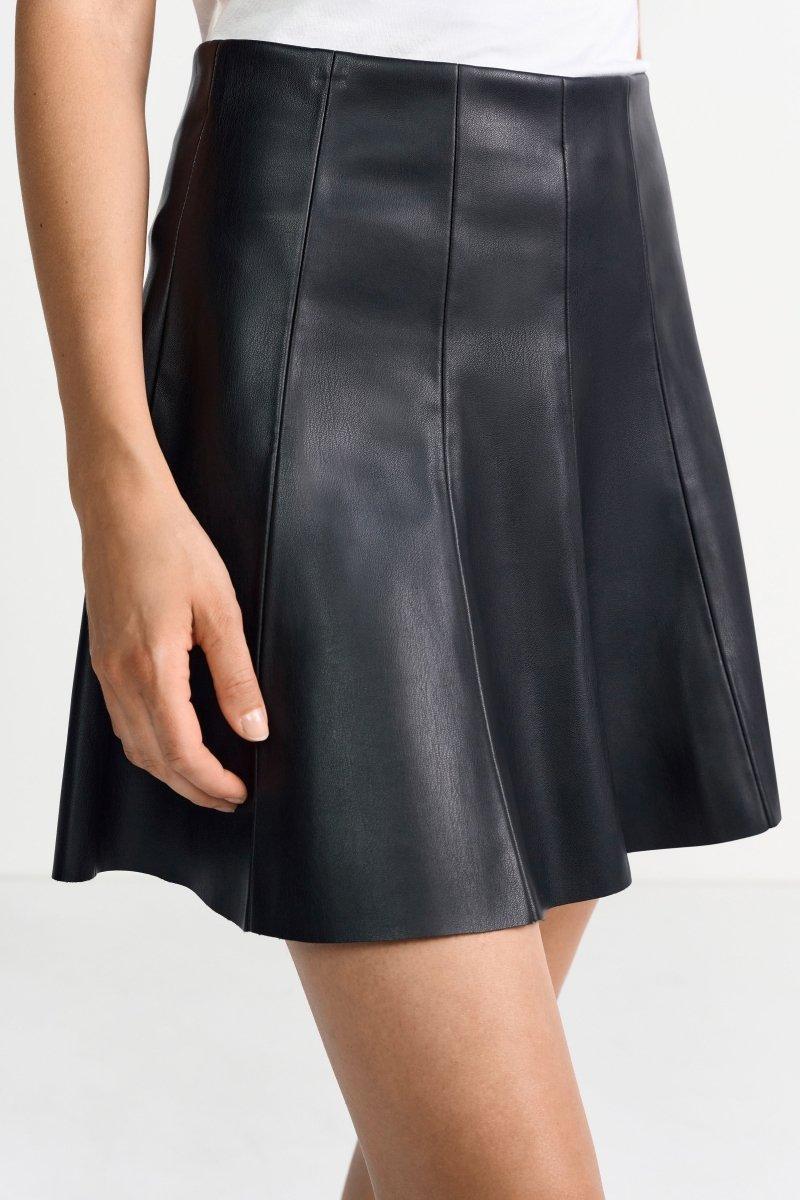 A-Linien-Minirock in Lederoptik-Rich & Royal