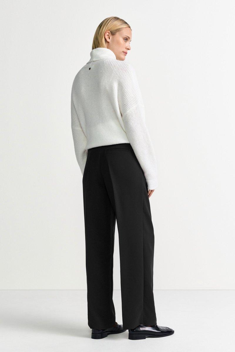 Schwarze Bundfaltenhose-Rich & Royal