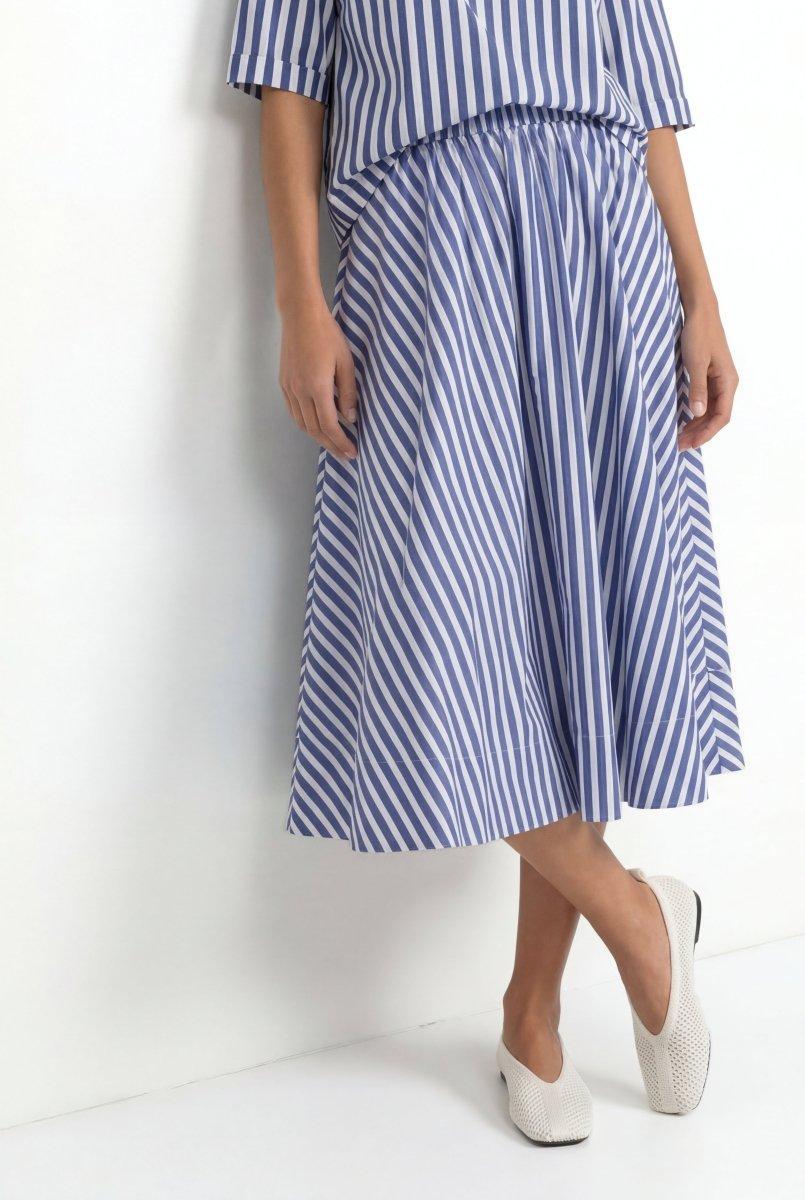 Gestreifter A-Linien-Rock-Rich & Royal