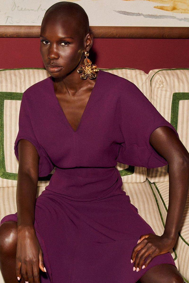 Tailliertes Midikleid mit V-Ausschnitt-Rich & Royal