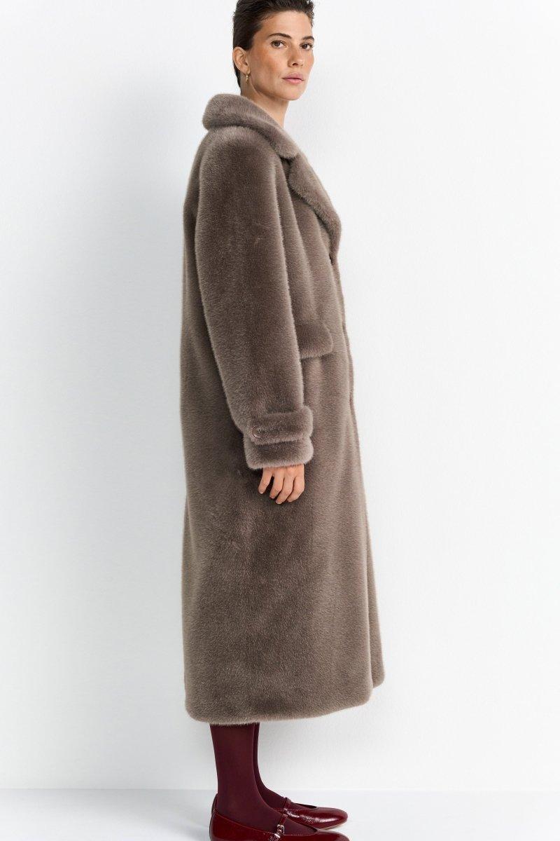 Langer Webpelzmantel-Rich & Royal