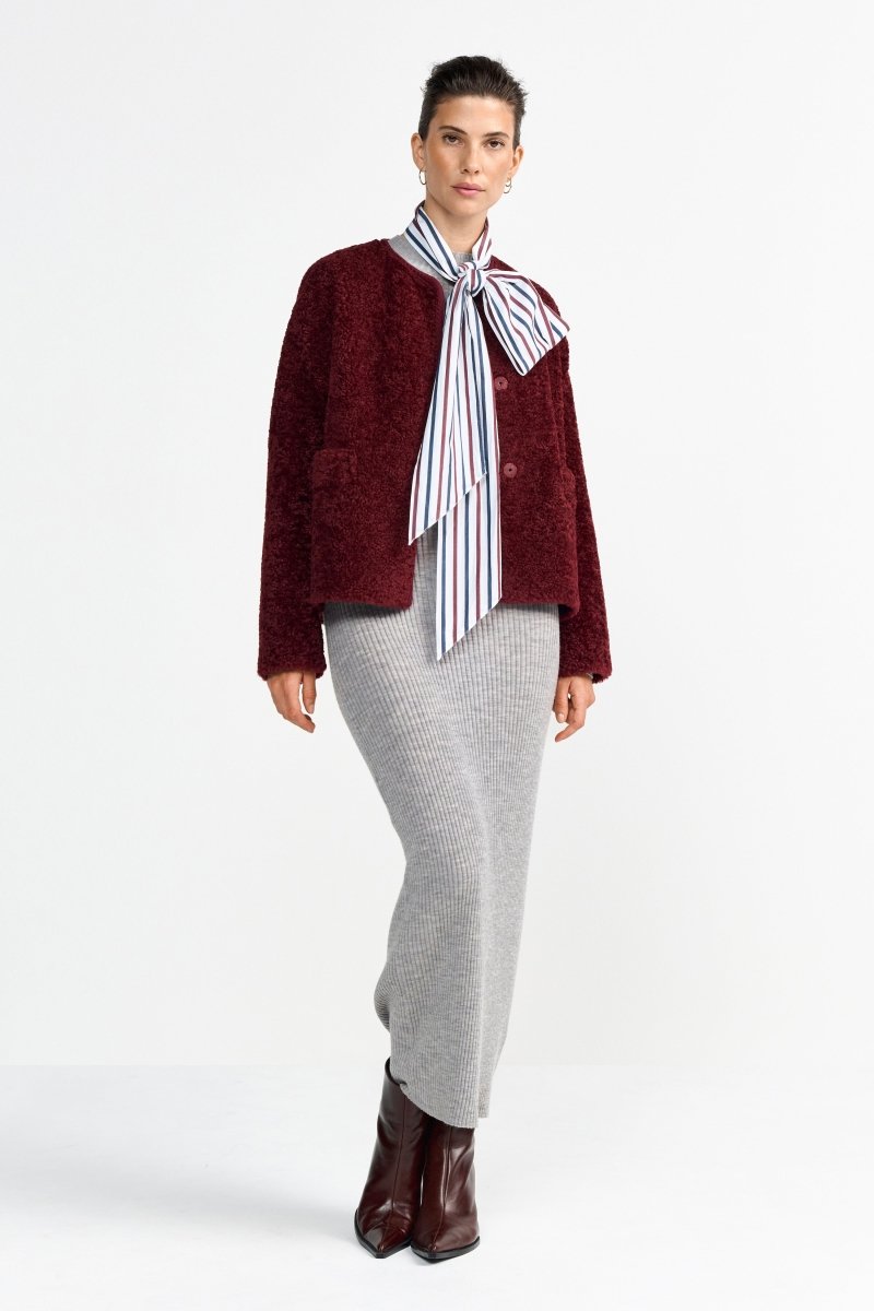 Elegante Kurzjacke in Bordeaux-Rich & Royal