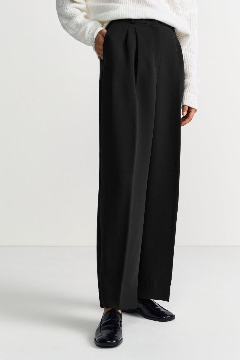 Schwarze Bundfaltenhose-Rich & Royal