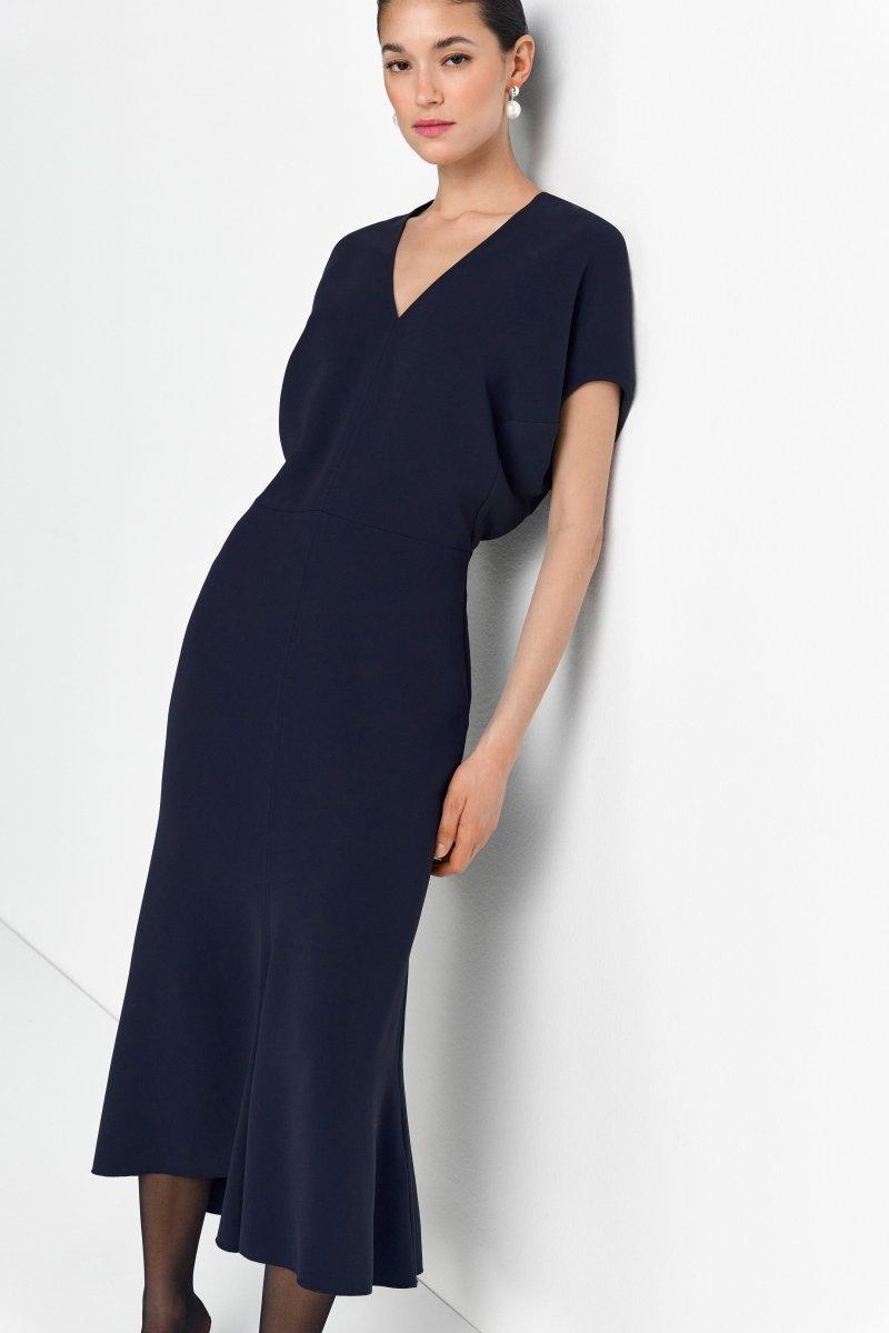 Tailliertes Midikleid mit V-Ausschnitt-Rich & Royal