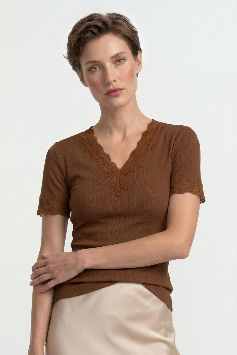 Figurbetontes Rippshirt mit Spitze-Rich & Royal
