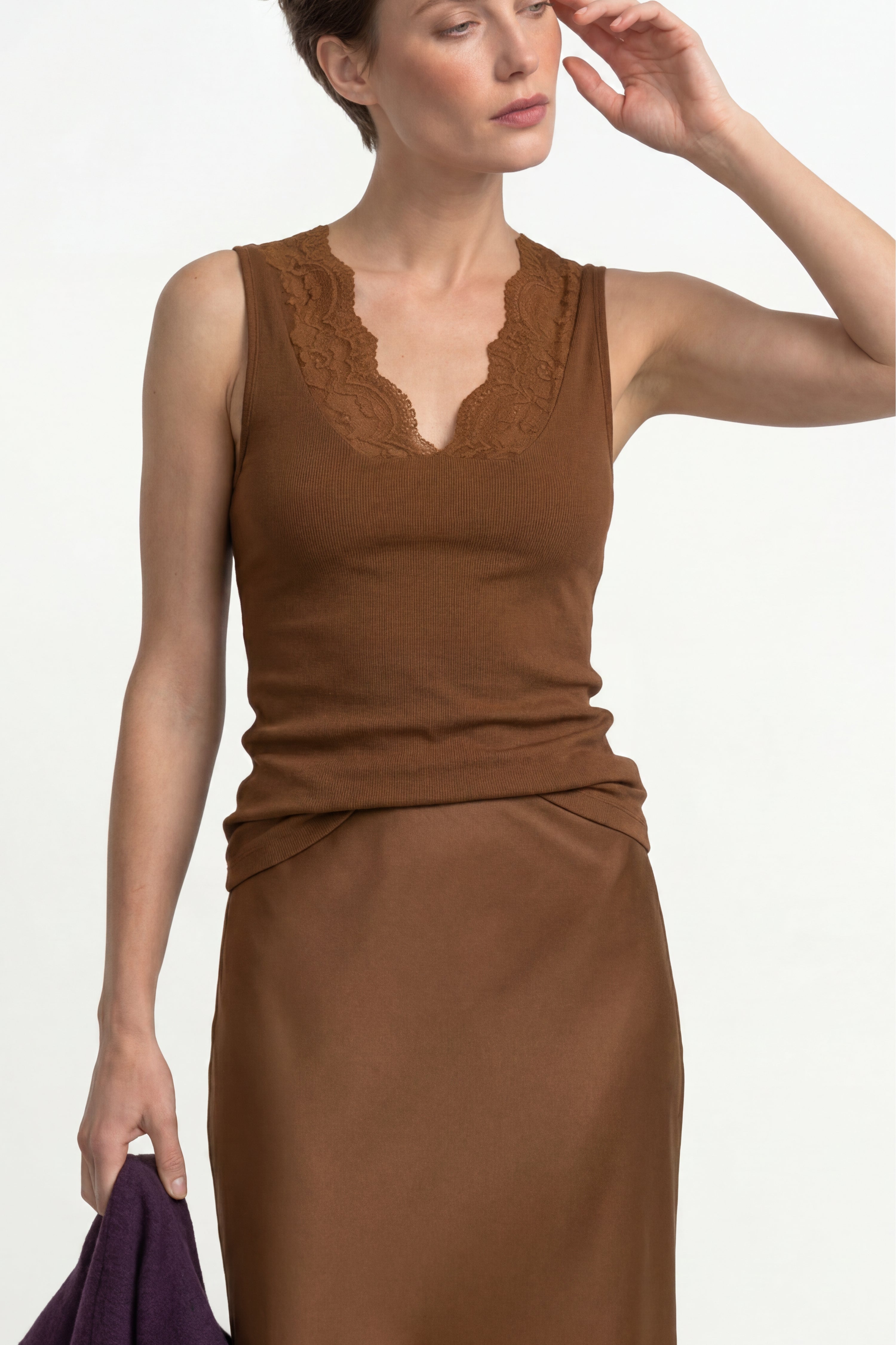 Figurbetontes Spitzentop aus Rippjersey-Rich & Royal