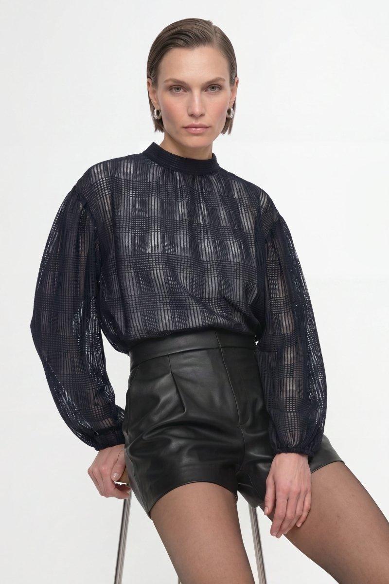 Shorts in Lederoptik-Rich & Royal