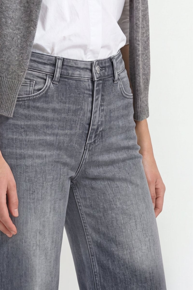 Graue Flared Jeans-Rich & Royal