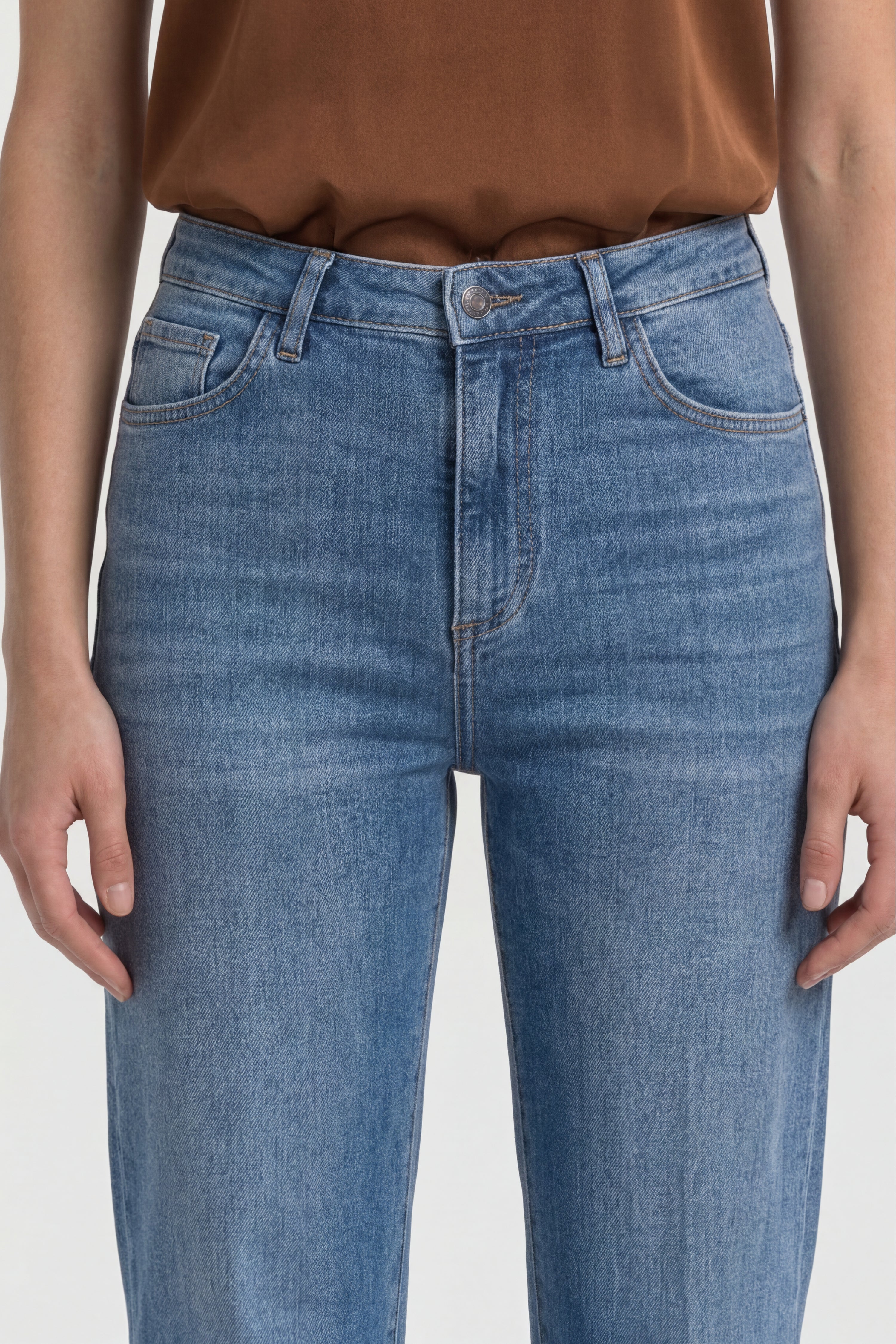 Straight-Leg-Jeans-Rich & Royal